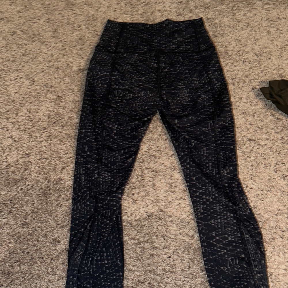 lululemon crop leggings